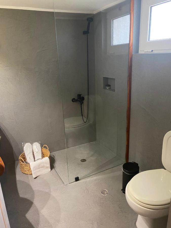 Suite With Garden Agia Marina  Esterno foto