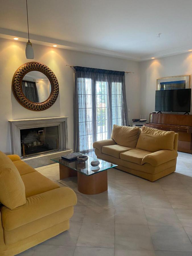 Suite With Garden Agia Marina  Esterno foto